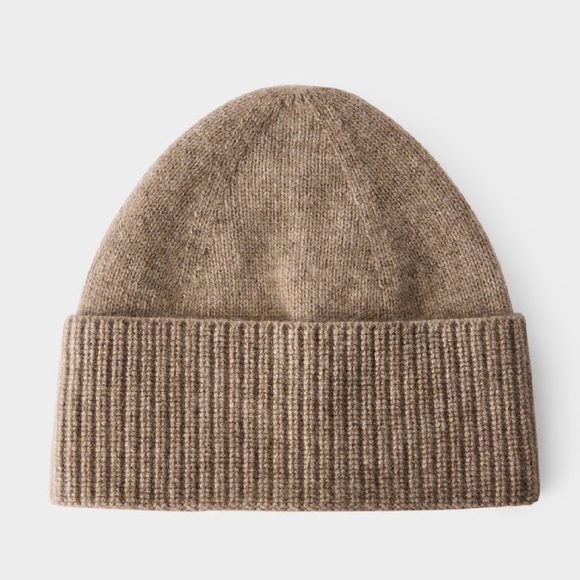 Aritzia Cashmere Cuffed Beanie - Picture 3 of 8